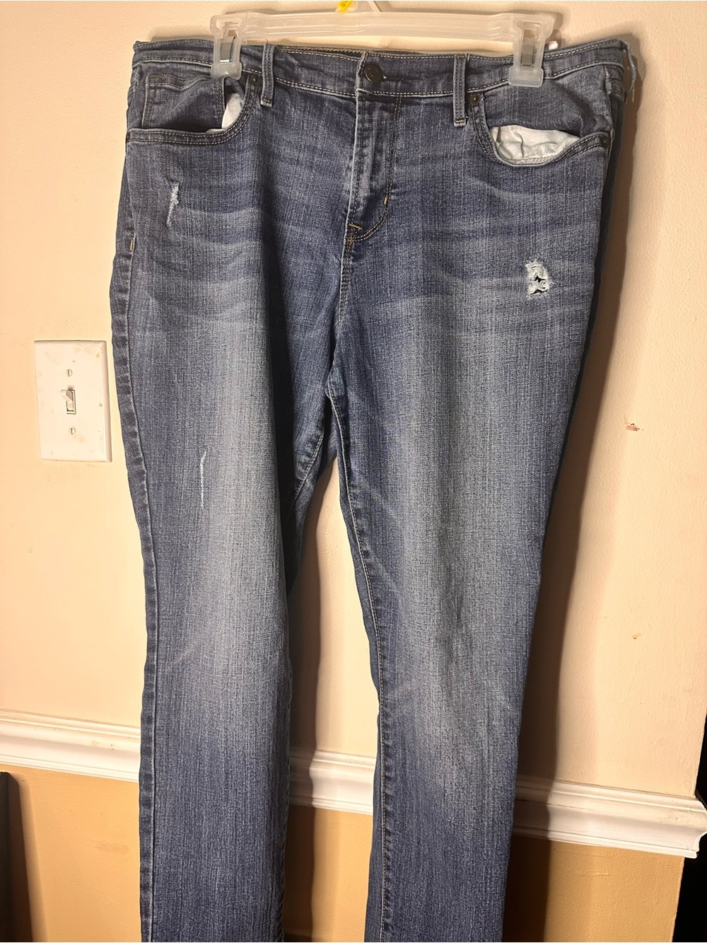 Old Navy Women’s Light Blue Skinny Jeans with Distressed Details
